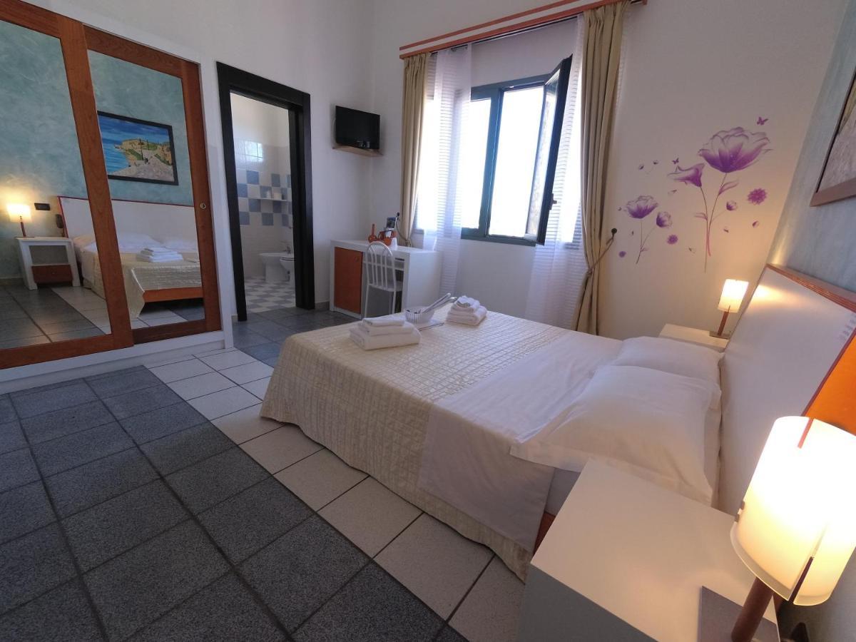 Hotel Alba Chiara Sant'Andrea Salento Ngoại thất bức ảnh